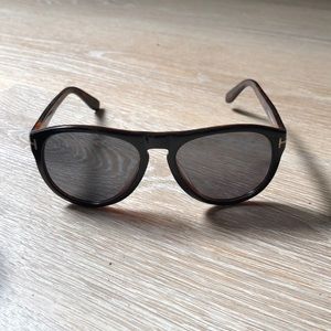 Tom ford sunglasses very rare black on Havana